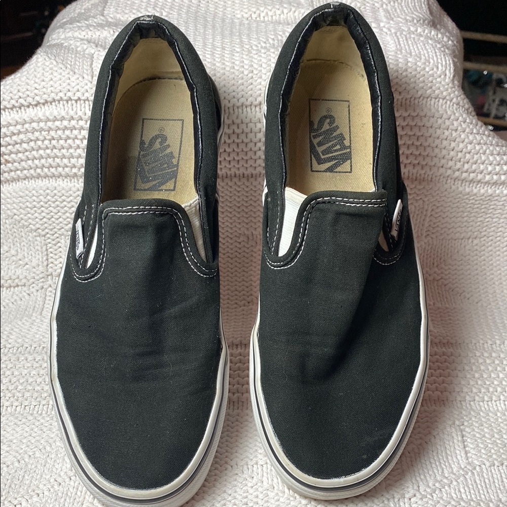 Vans Unisex Men's Black Slip-On Shoes, Men’s 8, Wmn’s 9.5
